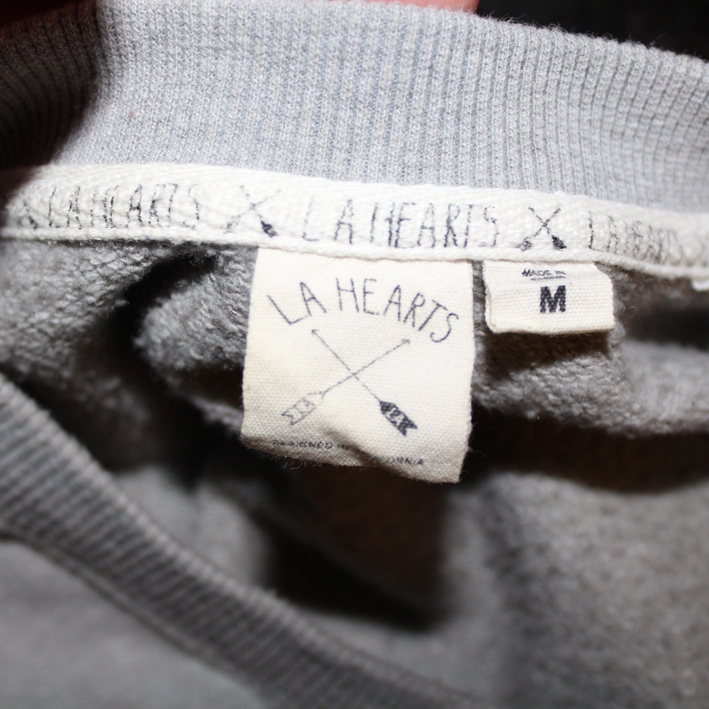 LA Hearts Geometric Abstract Pullover Medium - Picture 3 of 3